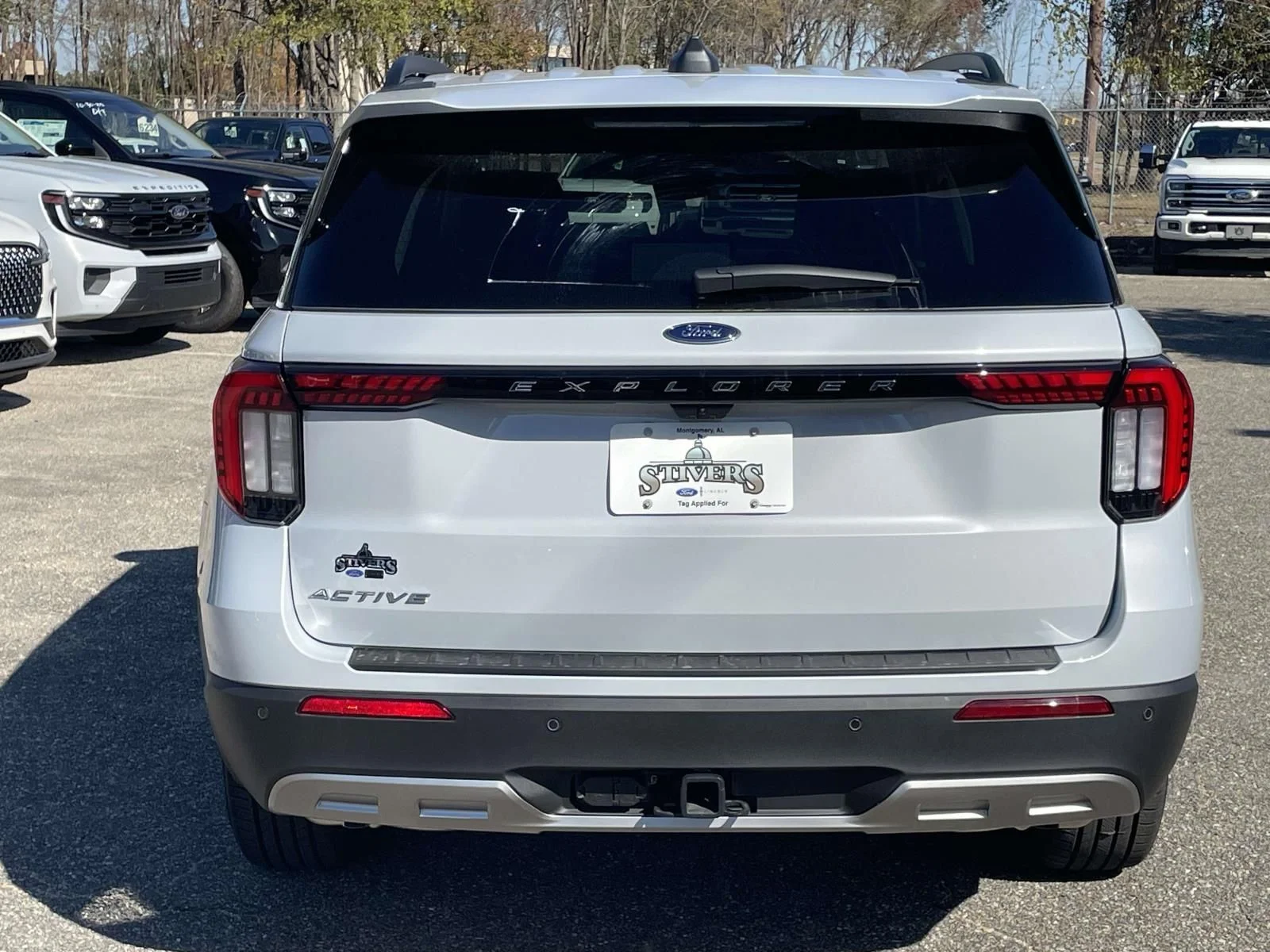 Used 2026 Space White Metallic Ford Active image 3