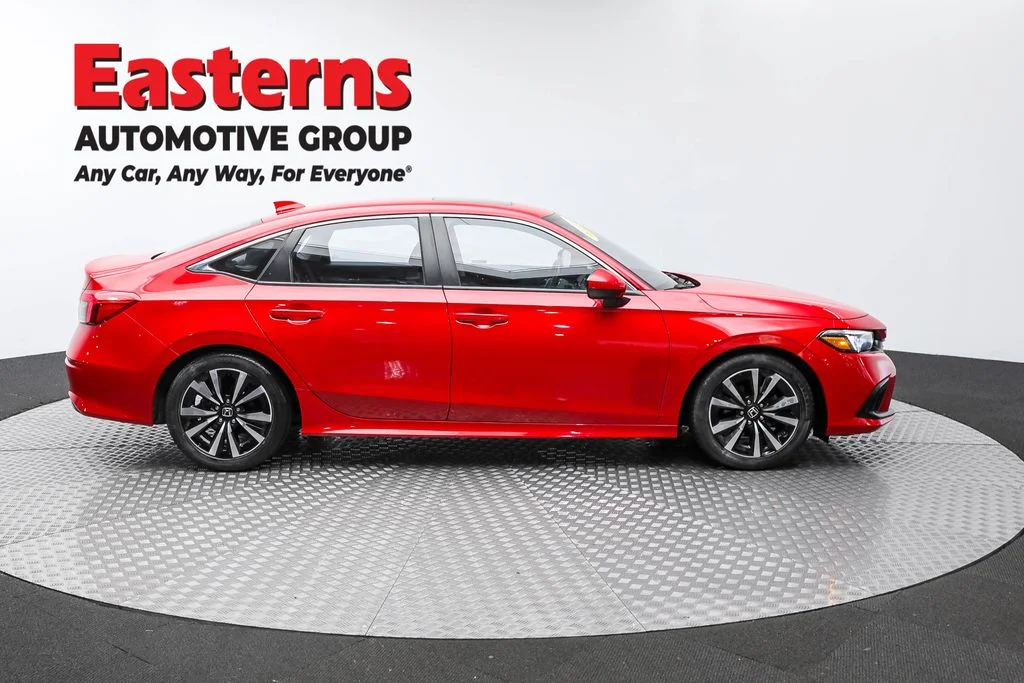 Used 2022 Red Honda EX image 4