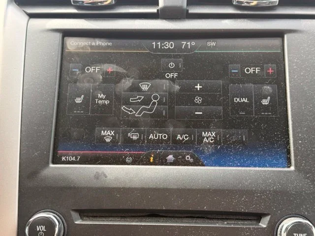 Used 2016 White Ford SE image 18