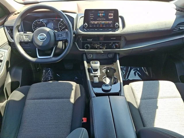 Used 2021 Black Nissan S image 15