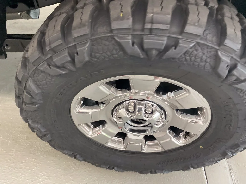 New 2026 Oxford White Ford F-250® Lariat® image 5