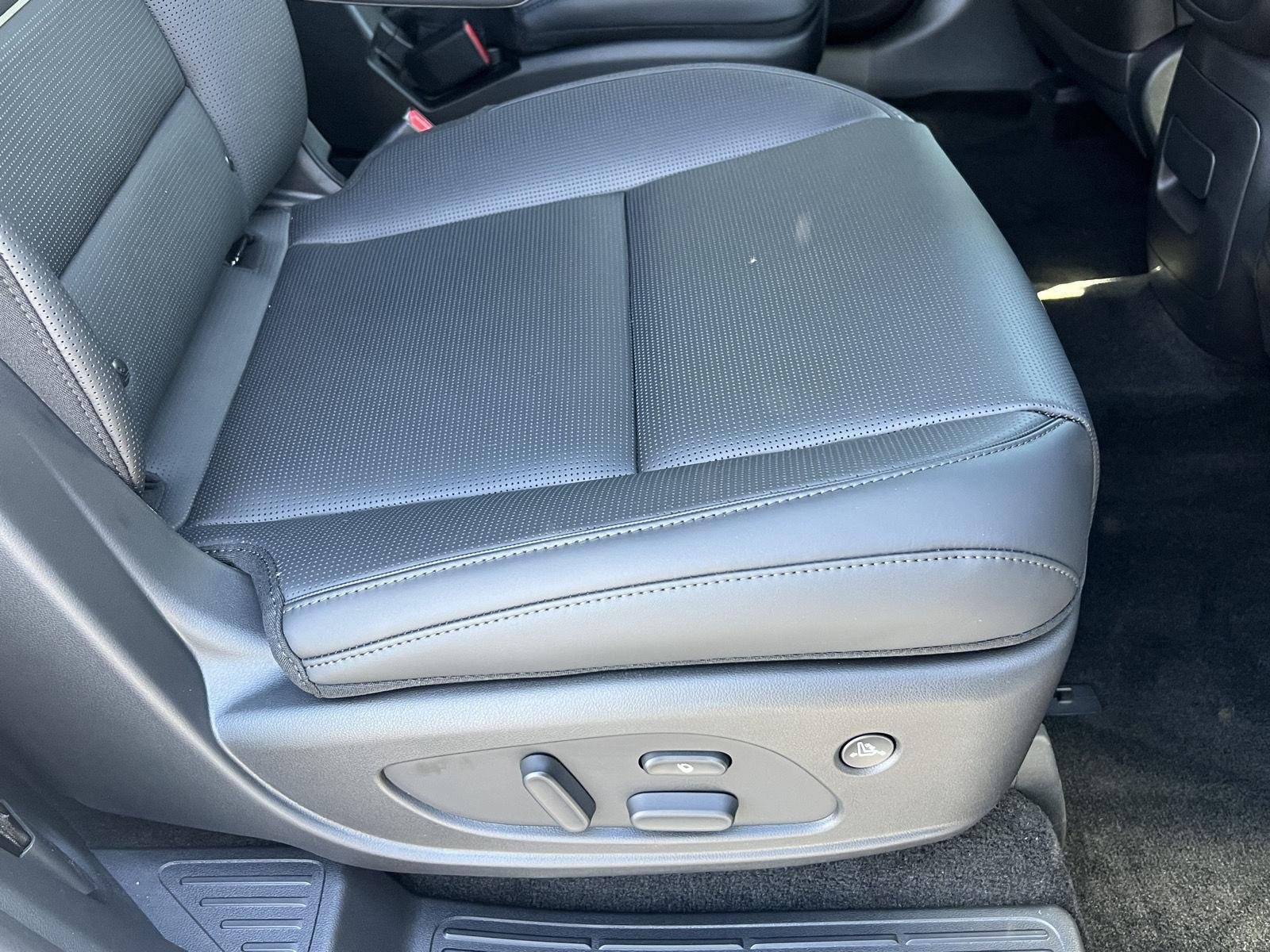 New 2026 Creamy White Pearl Hyundai Calligraphy AWD image 22