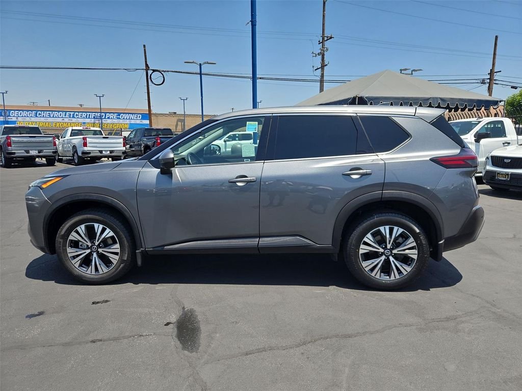 2021 Nissan Rogue SV - Photo 32