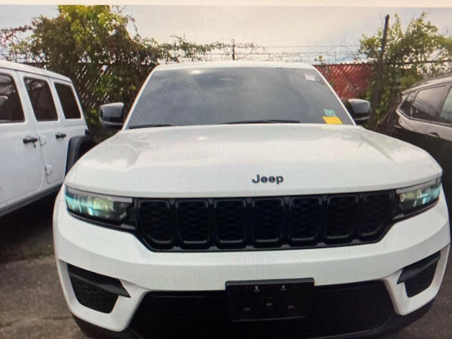 Used 2024 Bright White Clearcoat Jeep Altitude X image 3