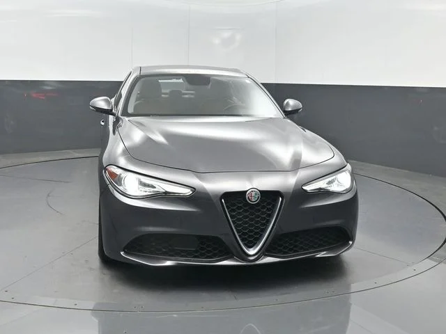Used 2019 Gray Alfa Romeo Base image 37