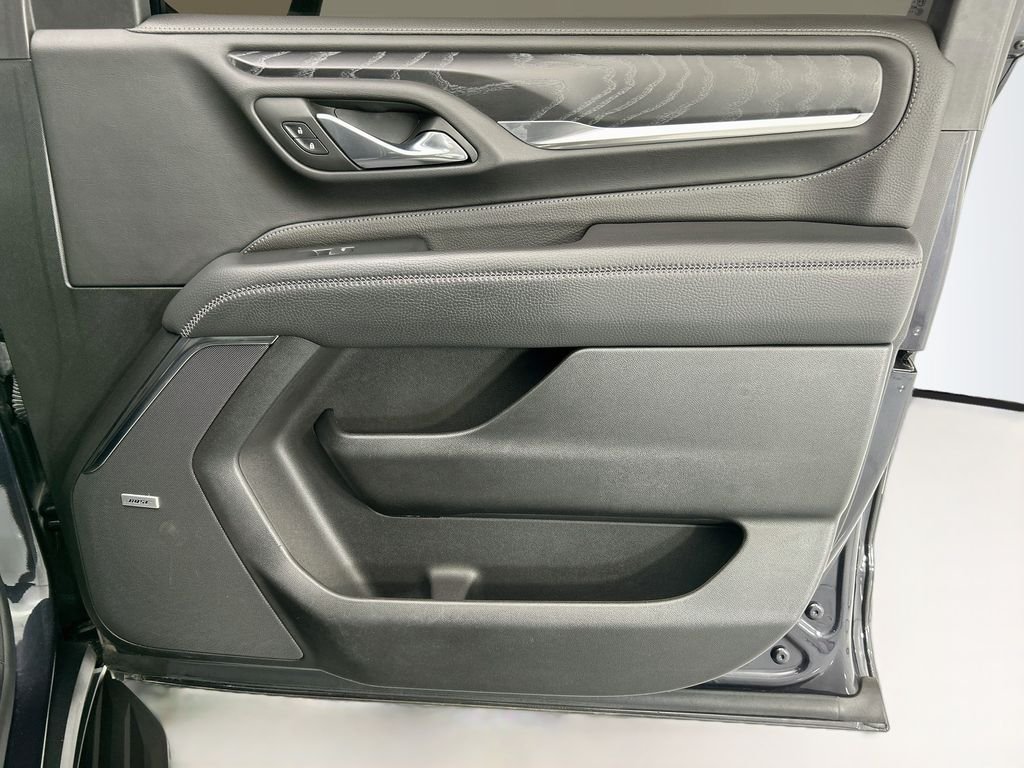 Used 2024 Titanium GMC Denali image 24