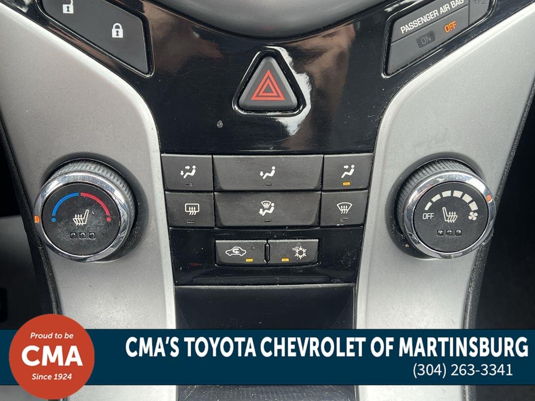 Used 2014 Silver Ice Metallic Chevrolet 2LT image 20