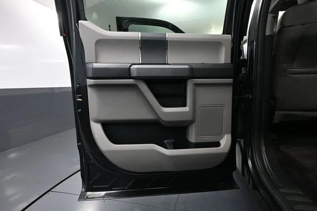 2015 Ford F-150 XLT - Photo 32
