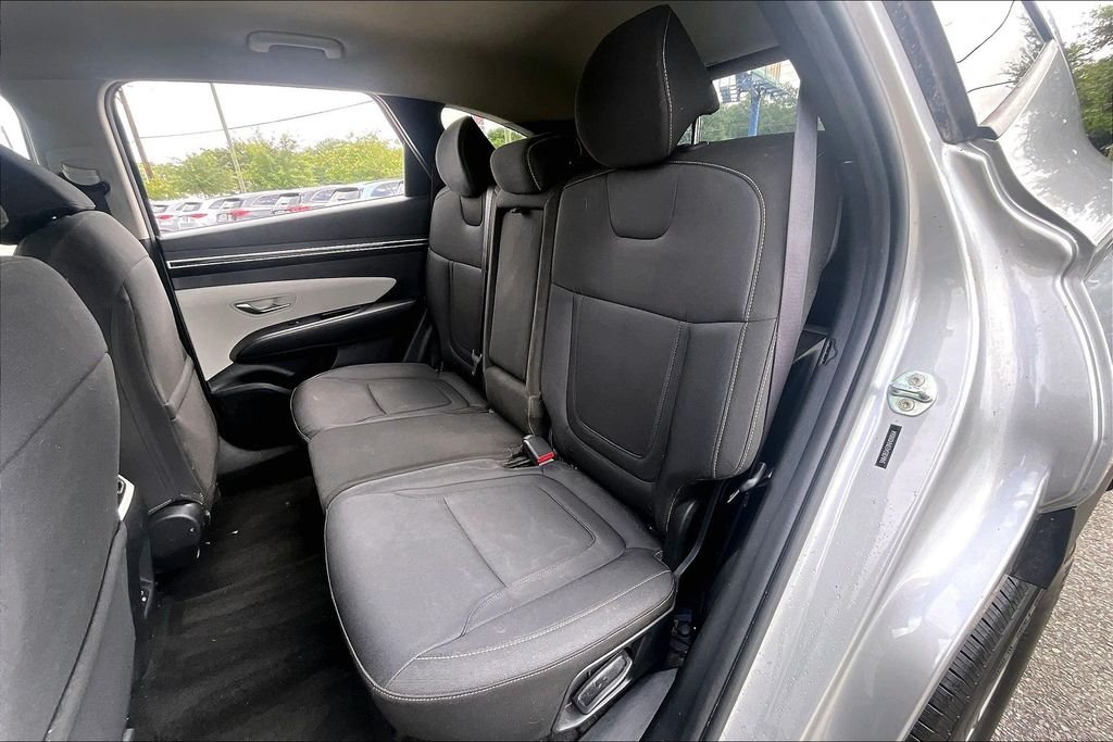 Used 2022 Silver Hyundai SEL image 19
