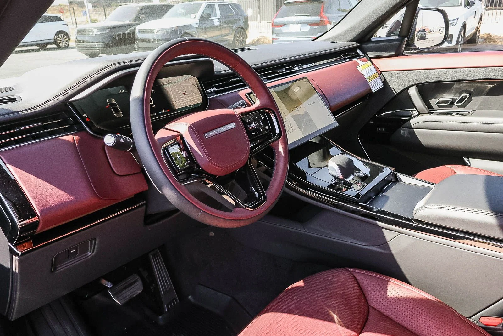 New 2026 Santorini Black Land Rover Dynamic SE image 28