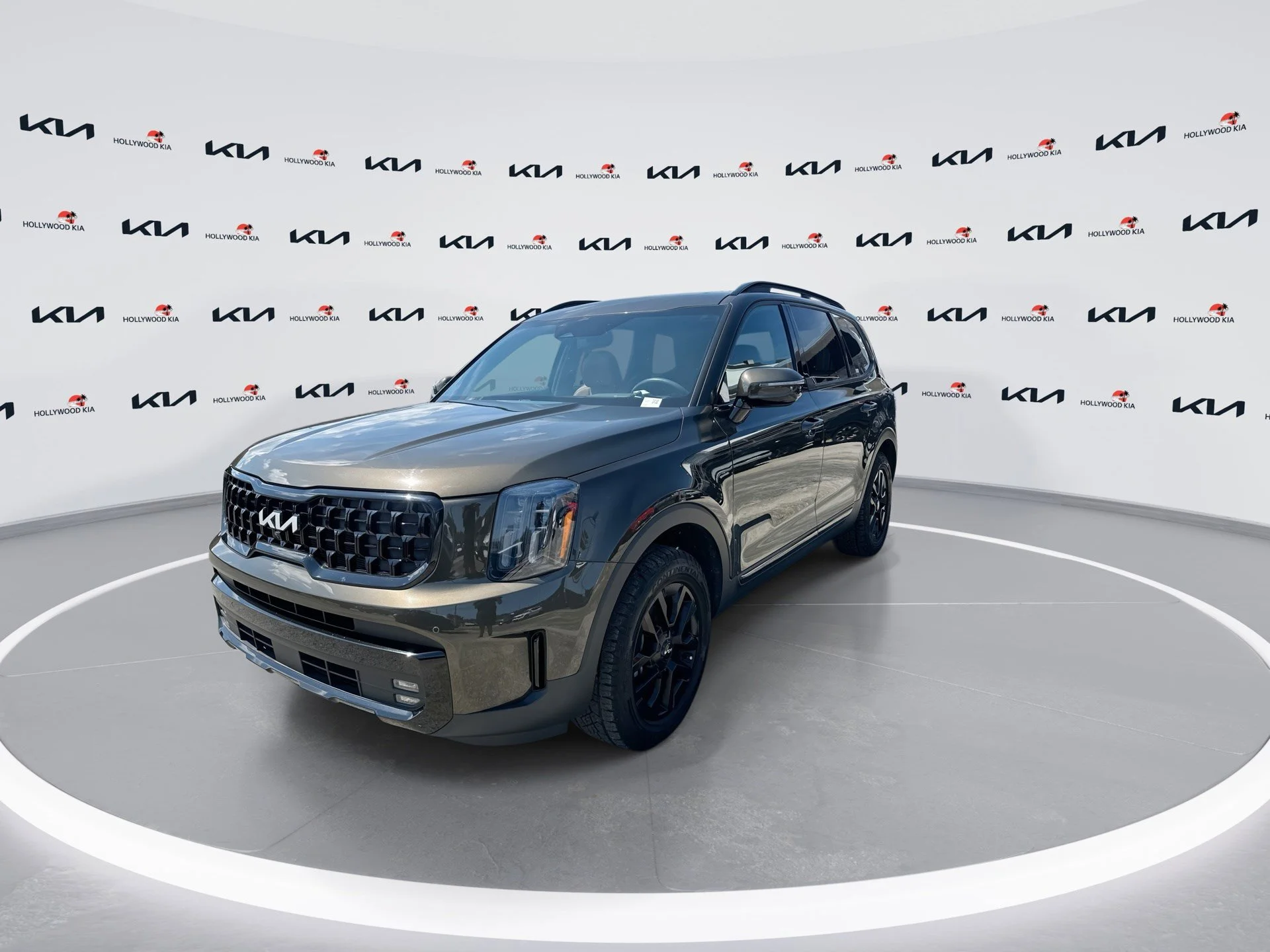 Certified Used 2024 Dark Moss Kia SX X-Pro image 4