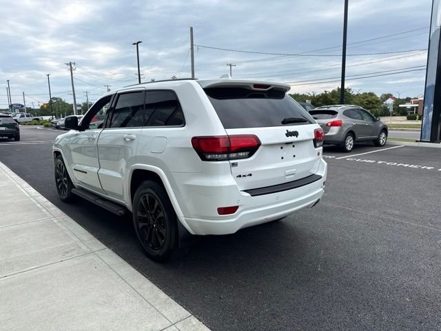 Used 2019 White Jeep Altitude image 6