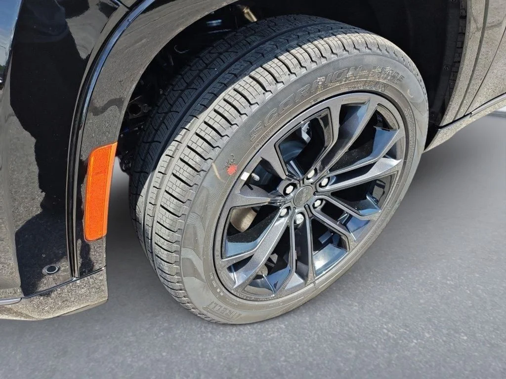 2026 Jeep Grand Wagoneer L Summit Reserve - Photo 9