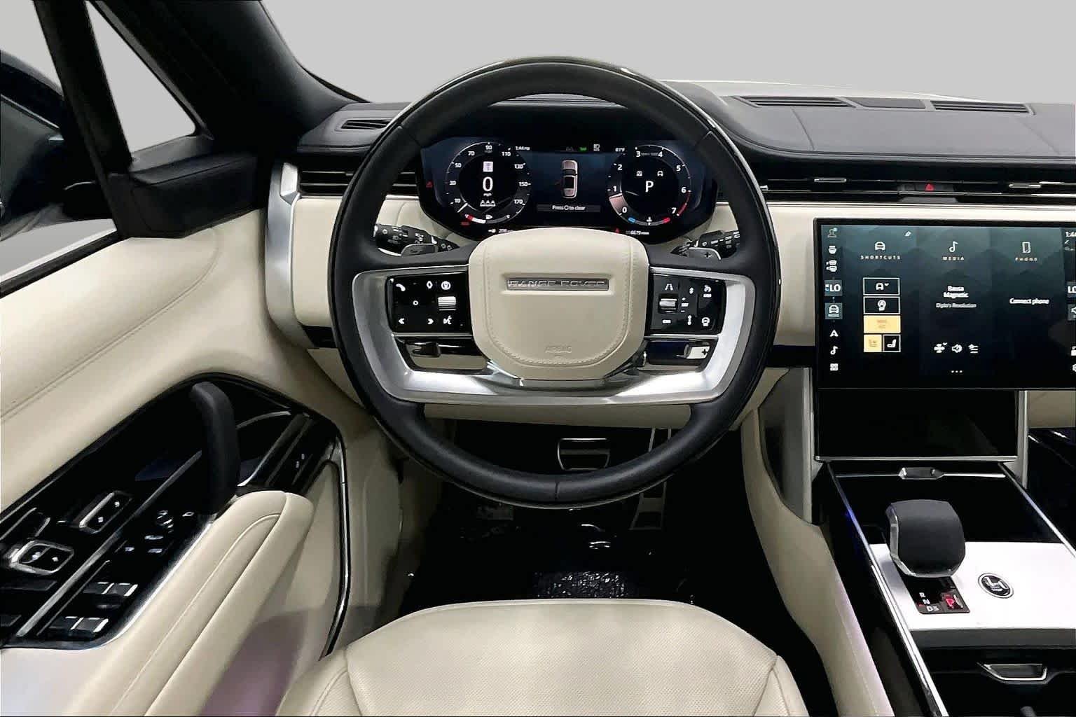 Used 2025 Carpathian Grey Premium Metallic Land Rover SE image 6
