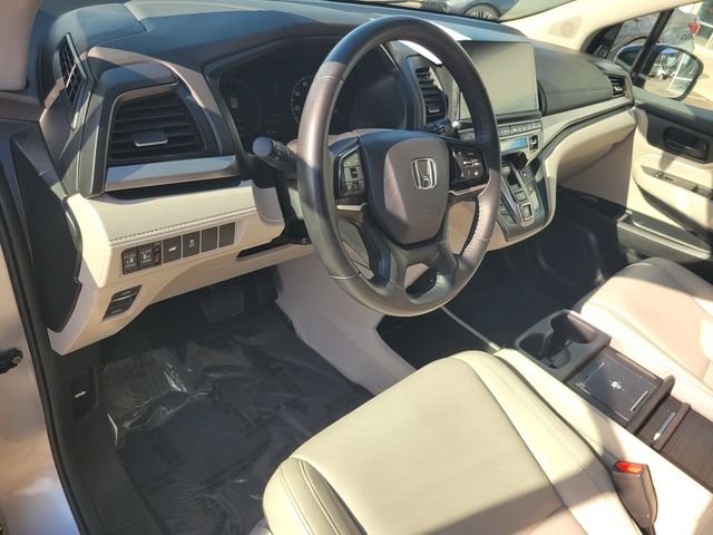 Used 2025  Honda EX-L image 12