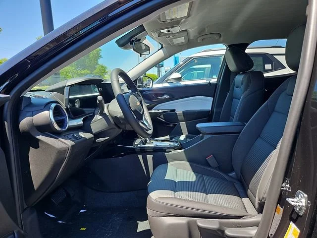 New 2026 Mosaic Black Metallic Chevrolet LT image 6