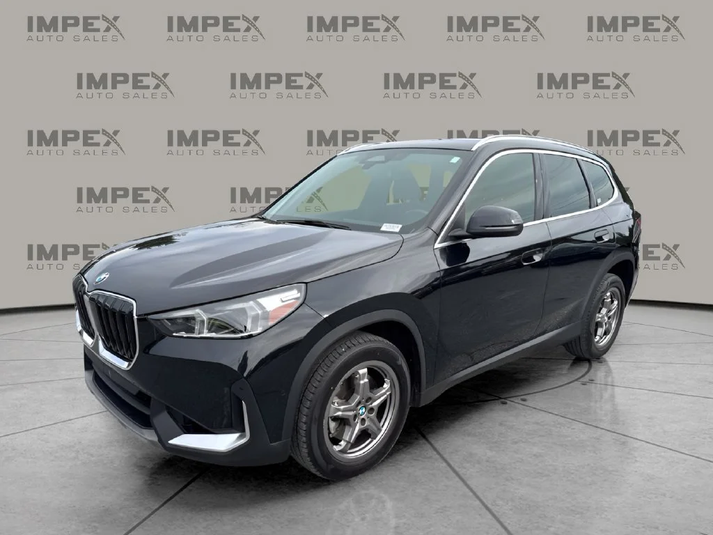 Used 2023 Black BMW xDrive28i image 1