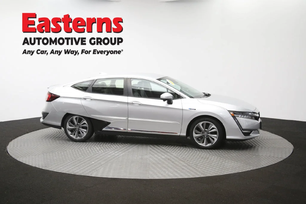 Used 2018 Silver Honda Touring image 45
