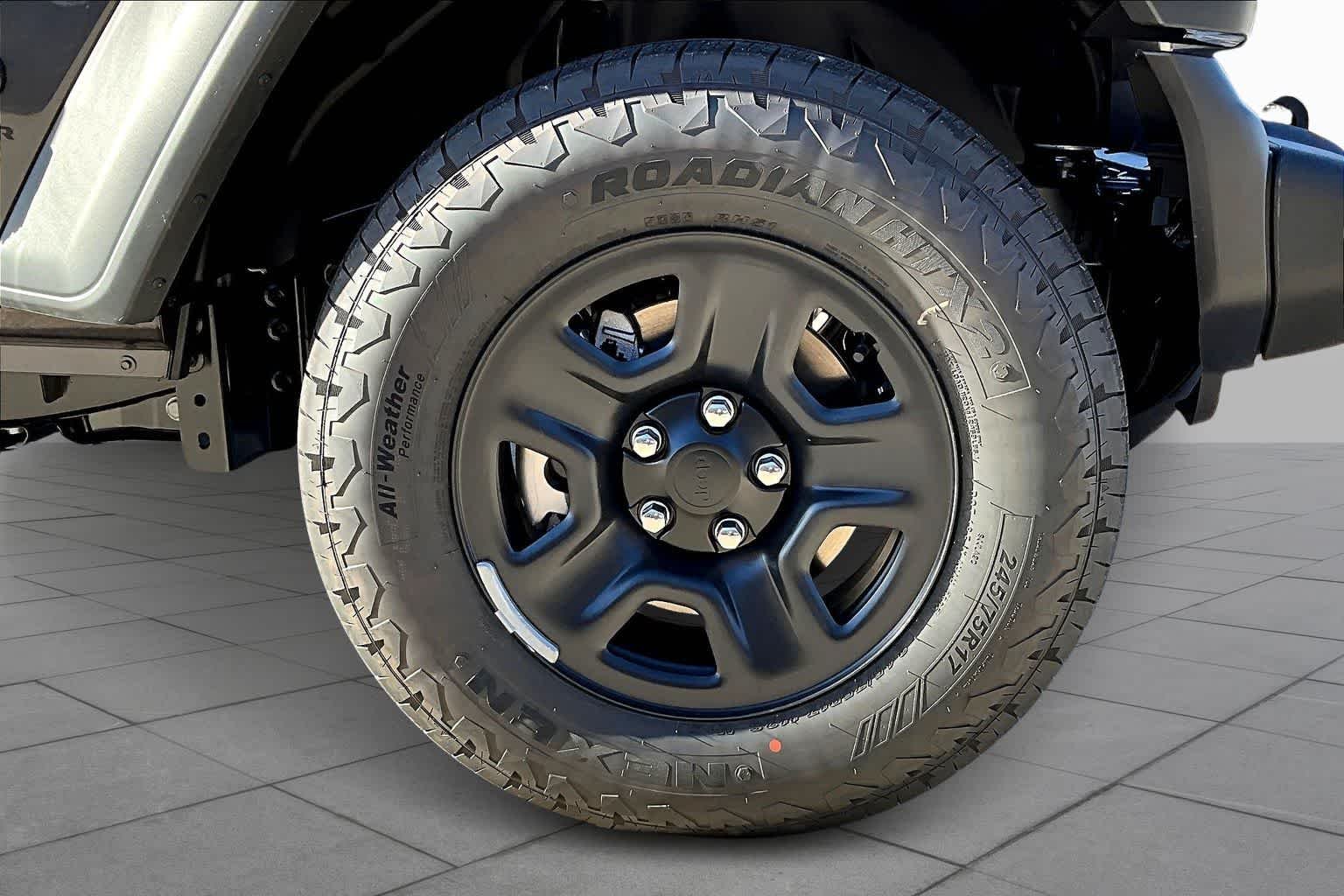New 2026 Granite Crystal Metallic Clear-Coat Exterior Paint Jeep Sport image 12