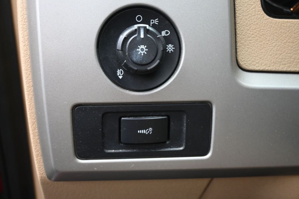 Used 2012 Red Ford Lariat image 21