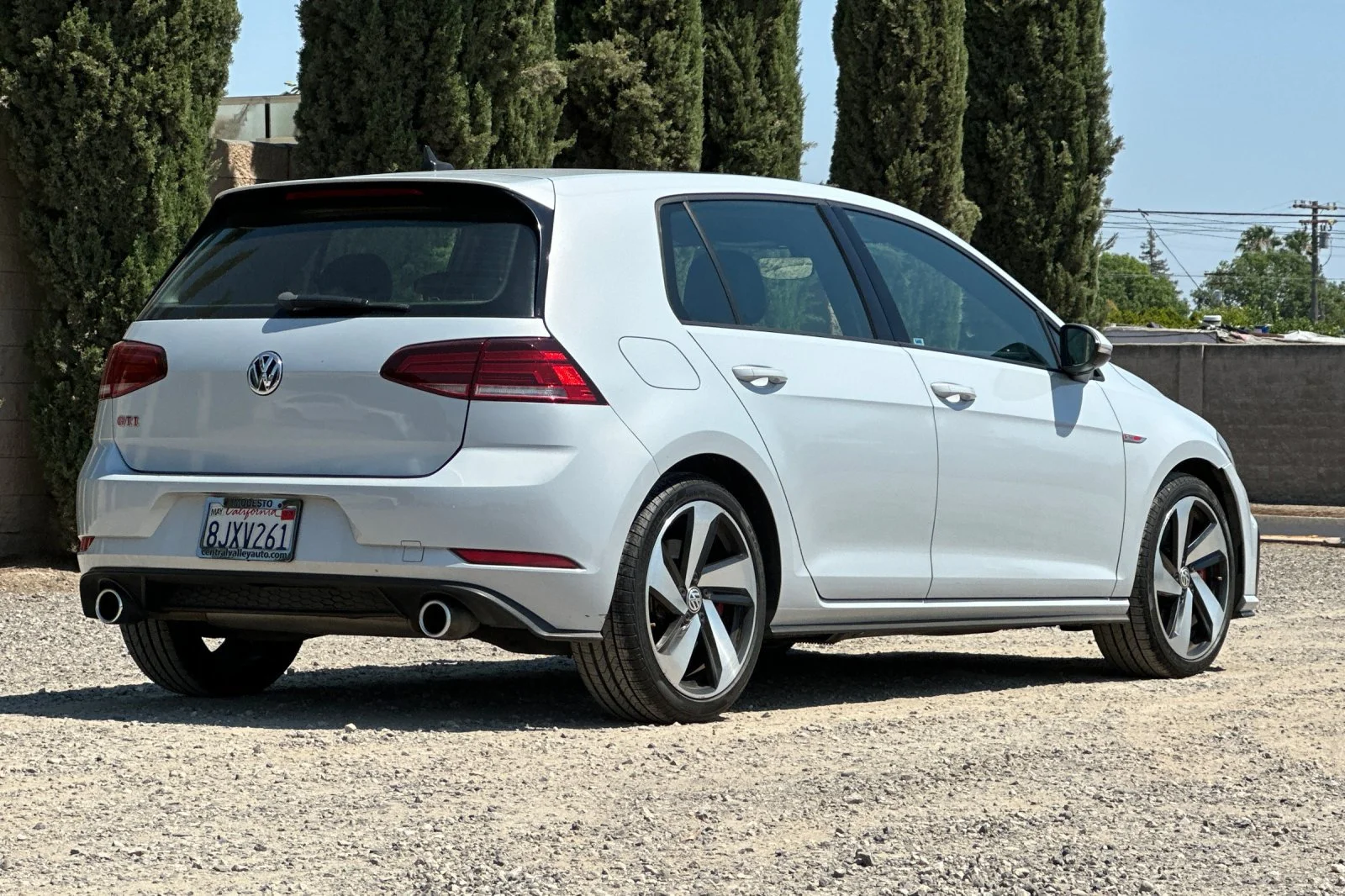 Used 2019 White Volkswagen Rabbit Edition image 4