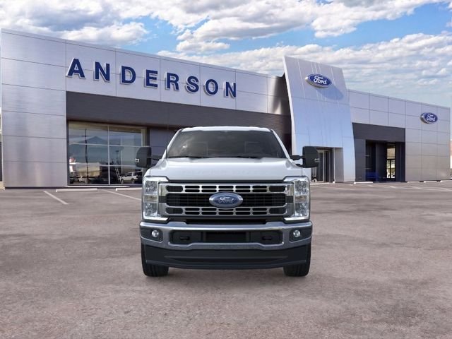 New 2026 Oxford White Ford XLT image 6