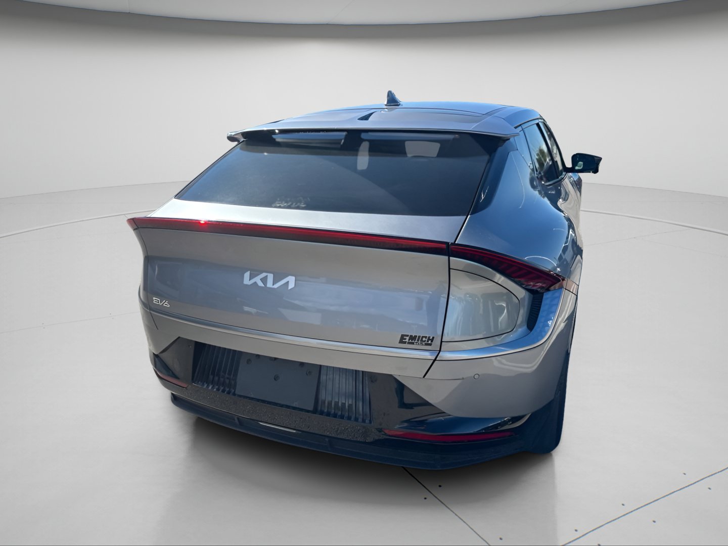 Used 2023 Steel Gray Kia Wind image 12