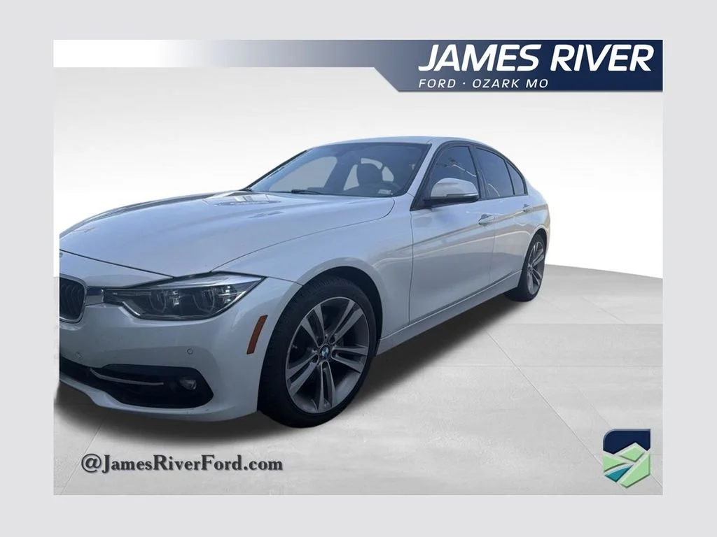Used 2016 White Metallic BMW 328i xDrive image 1