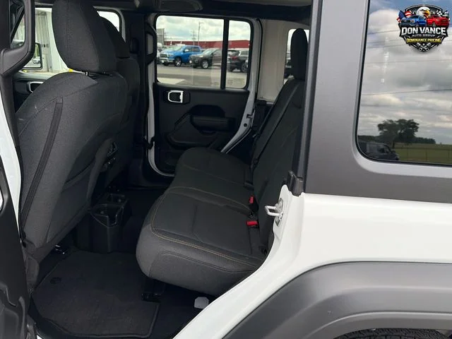 Used 2025 White Jeep Sport S image 23