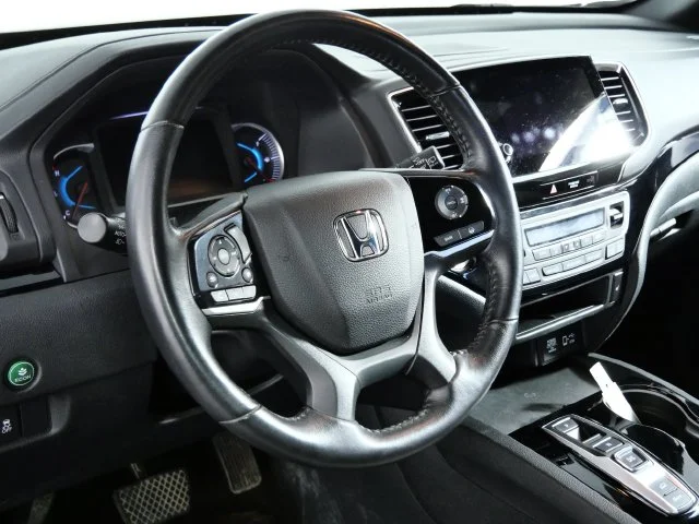 Used 2021 Red Honda Touring image 19