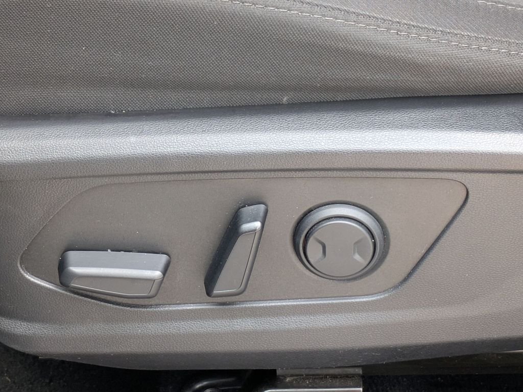 Used 2024 Gray Hyundai SEL image 12