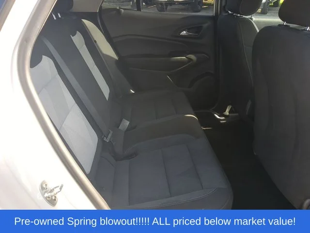 Used 2025 White Chevrolet LS image 40
