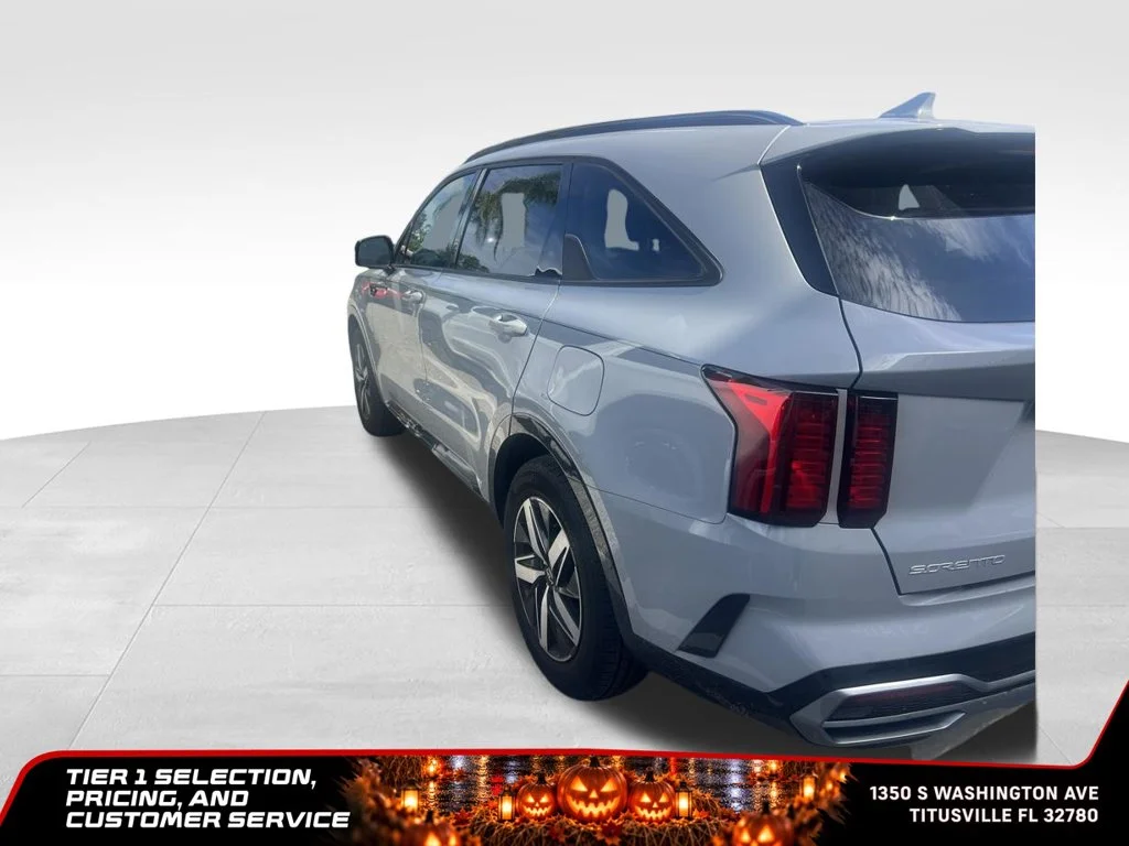 Used 2023 Gray Kia EX image 7