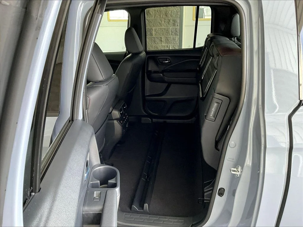 New 2026 Sonic Gray Pearl Honda Black Edition image 31