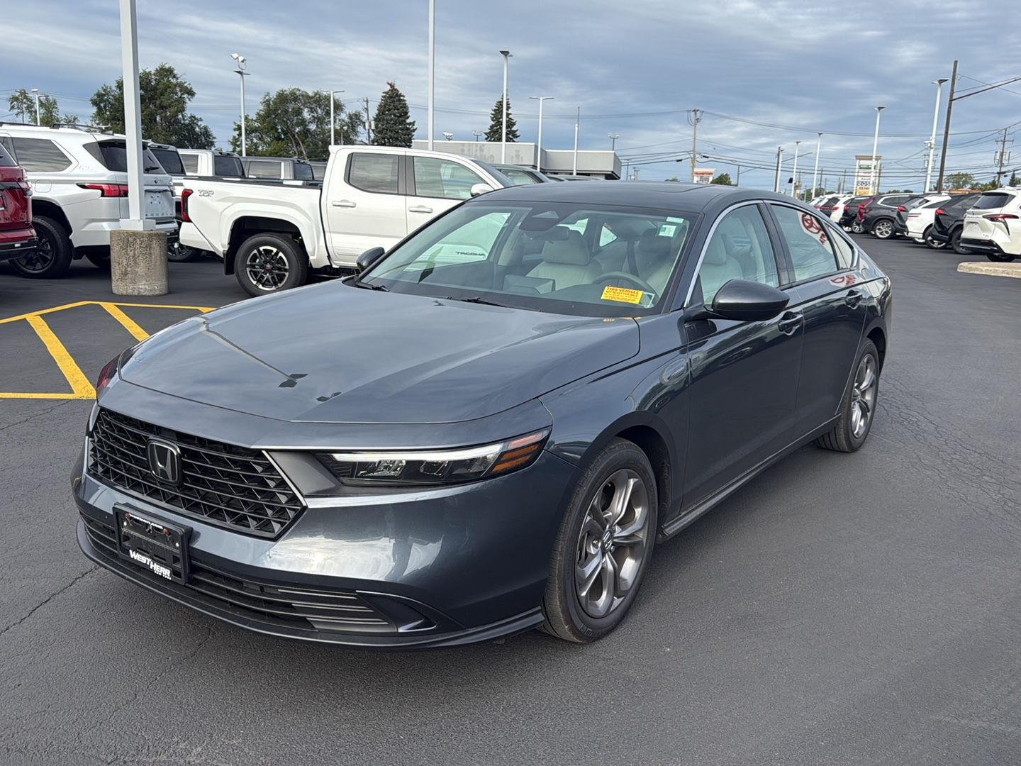 Used 2024 Meteorite Gray Metallic Honda EX image 7
