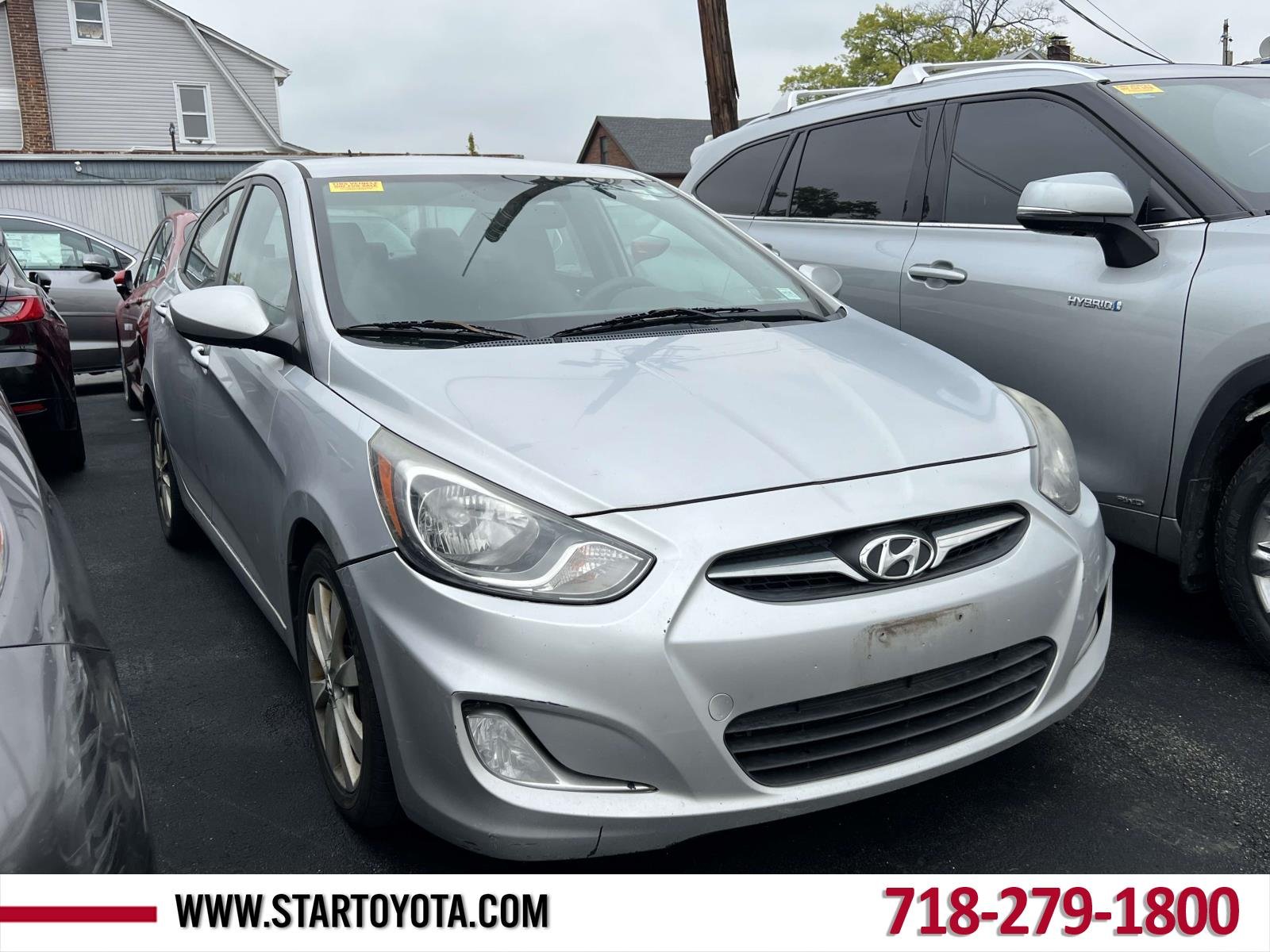 2012 Hyundai Accent GLS 4-Door 6-Speed Automatic's photo