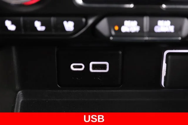 Used 2022 Black GMC SLT image 26