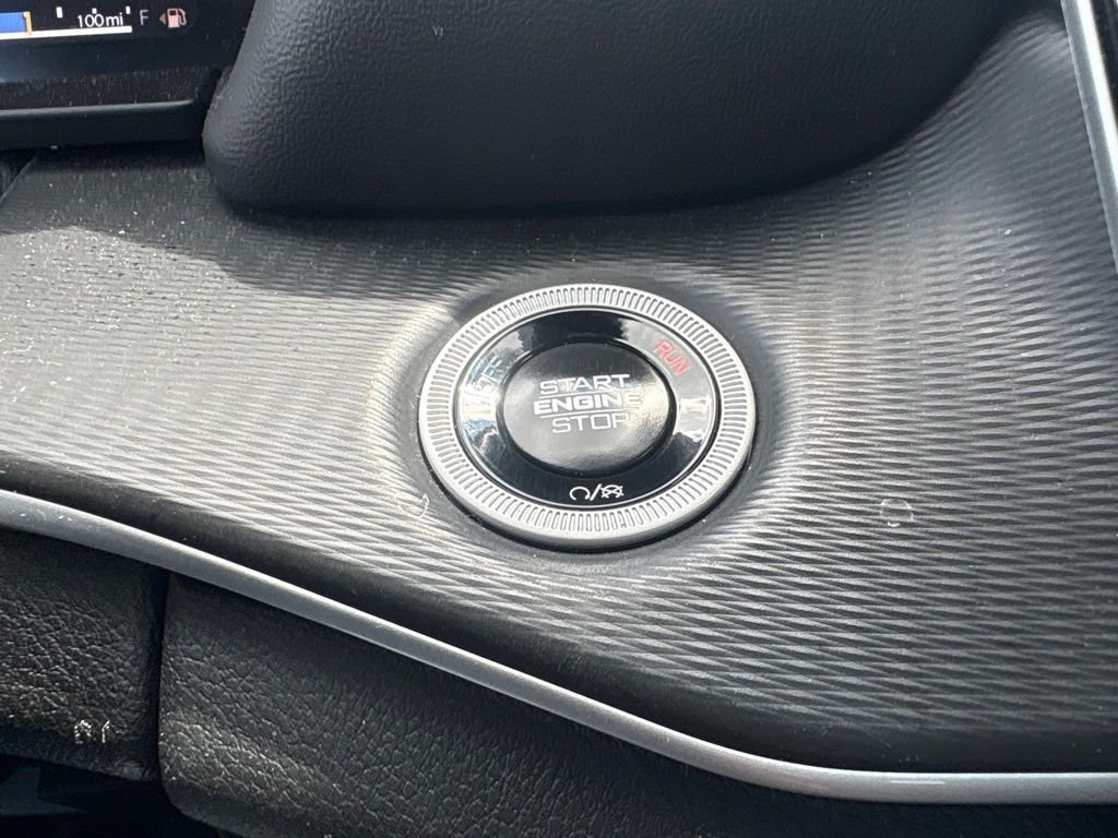 Used 2024 Silver Jeep Altitude image 25