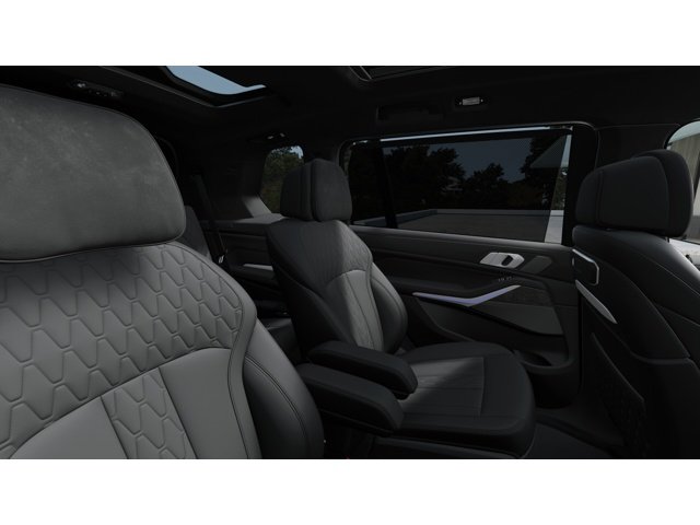 New 2027 Tanzanite Blue II Metallic BMW X7 M60i image 12