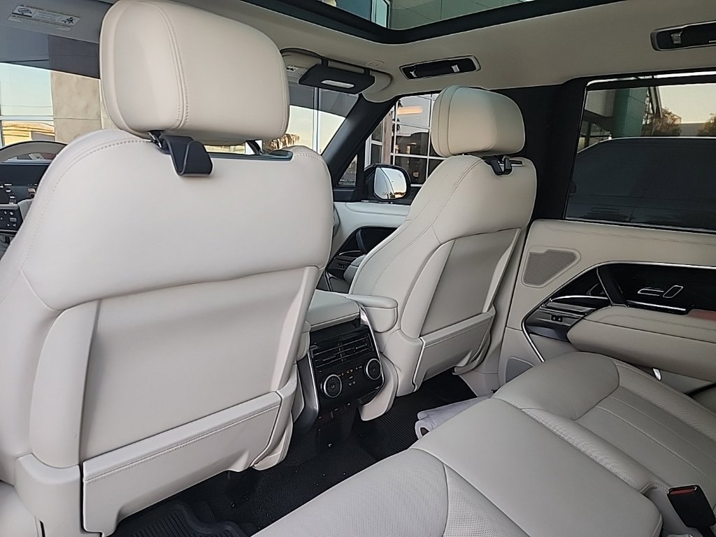Certified Used 2025 White Land Rover SE image 4