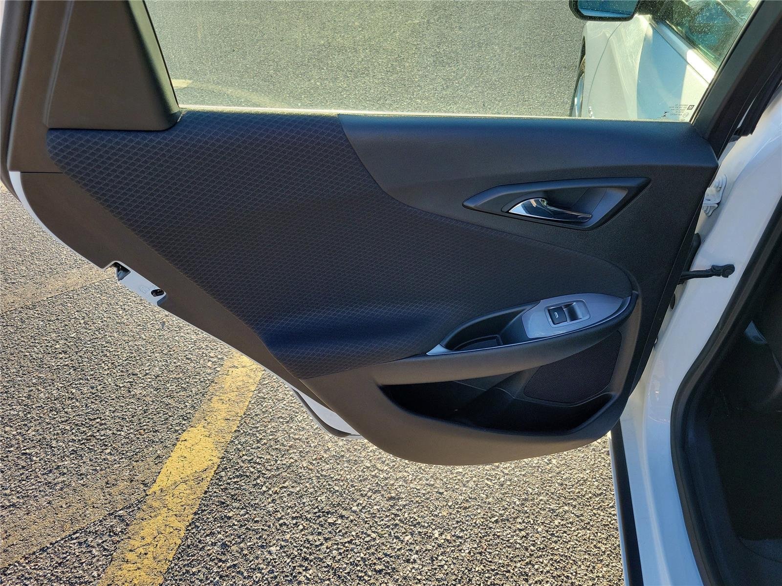 Used 2024 Summit White Chevrolet LT image 29