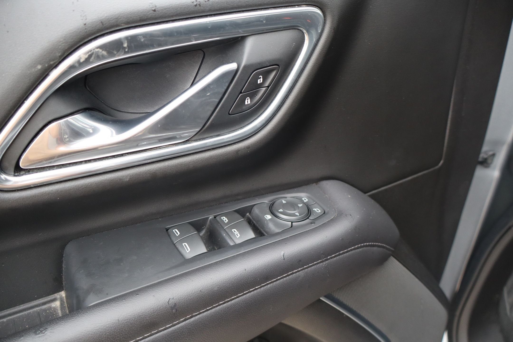 Used 2021 Gray Chevrolet LS image 13