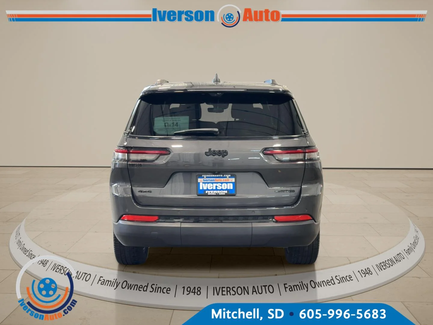 Used 2024 Baltic Gray Metallic Clearcoat Jeep Limited image 6