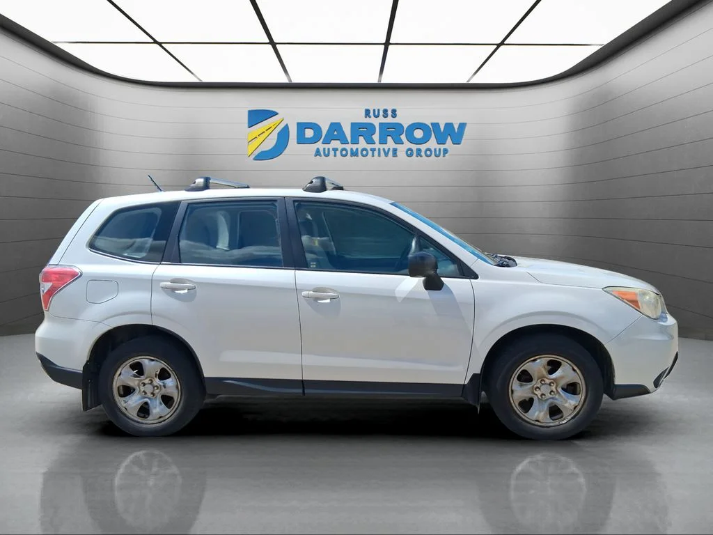 Used 2014 White Subaru 2.5i image 6