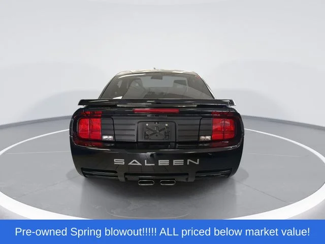 Used 2005 Black Ford GT Premium image 2