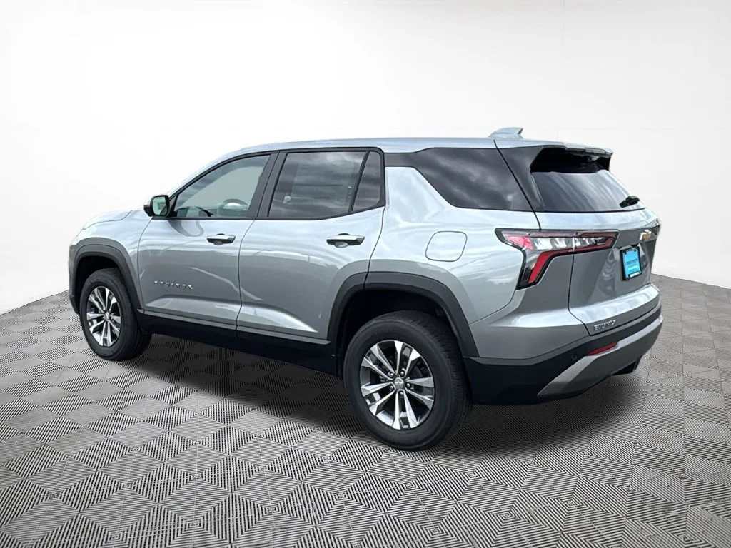 2026 Chevrolet Equinox LT - Photo 12
