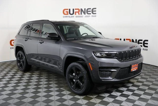 New 2025 Baltic Gray Metallic Clear-Coat Exterior Paint Jeep Altitude X image 2