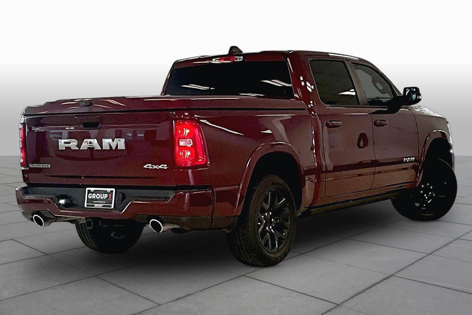 Used 2025 Delmonico Red Pearlcoat Ram Laramie image 12