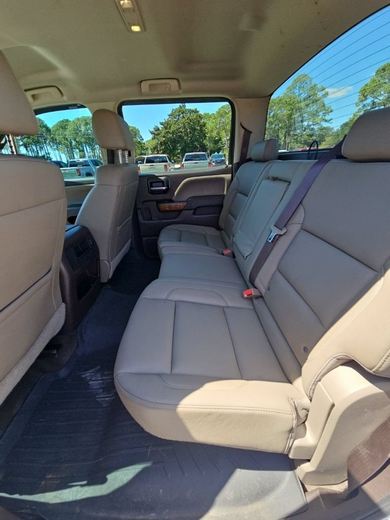 Used 2017 SUMMIT WHITE GMC SLT image 16
