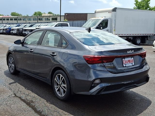 Used 2022 Gravity Gray Kia LXS image 4